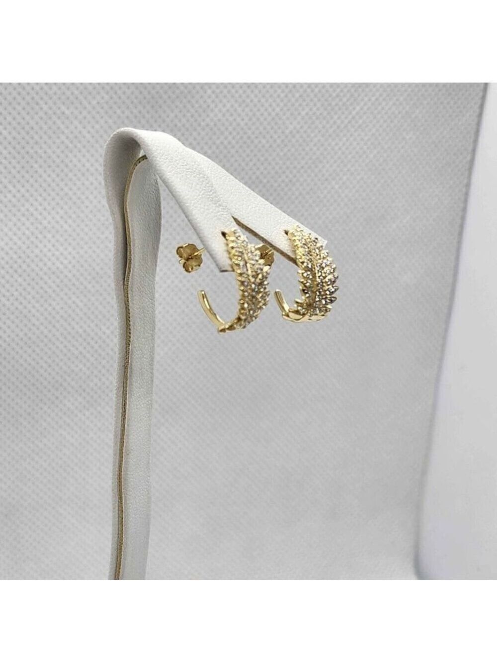 Brand New  Sterling Silver 925 Leaf Earrings